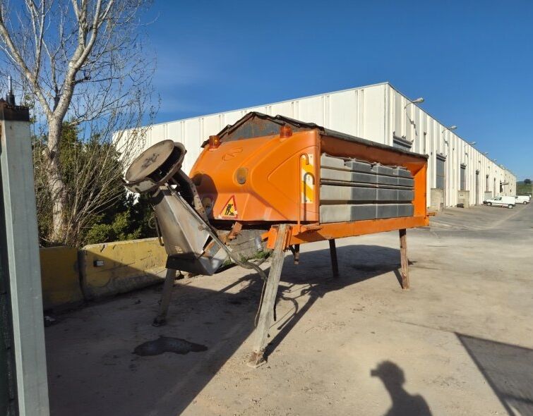 - GILETTA BRINE SALT SHAKER HF6040ID